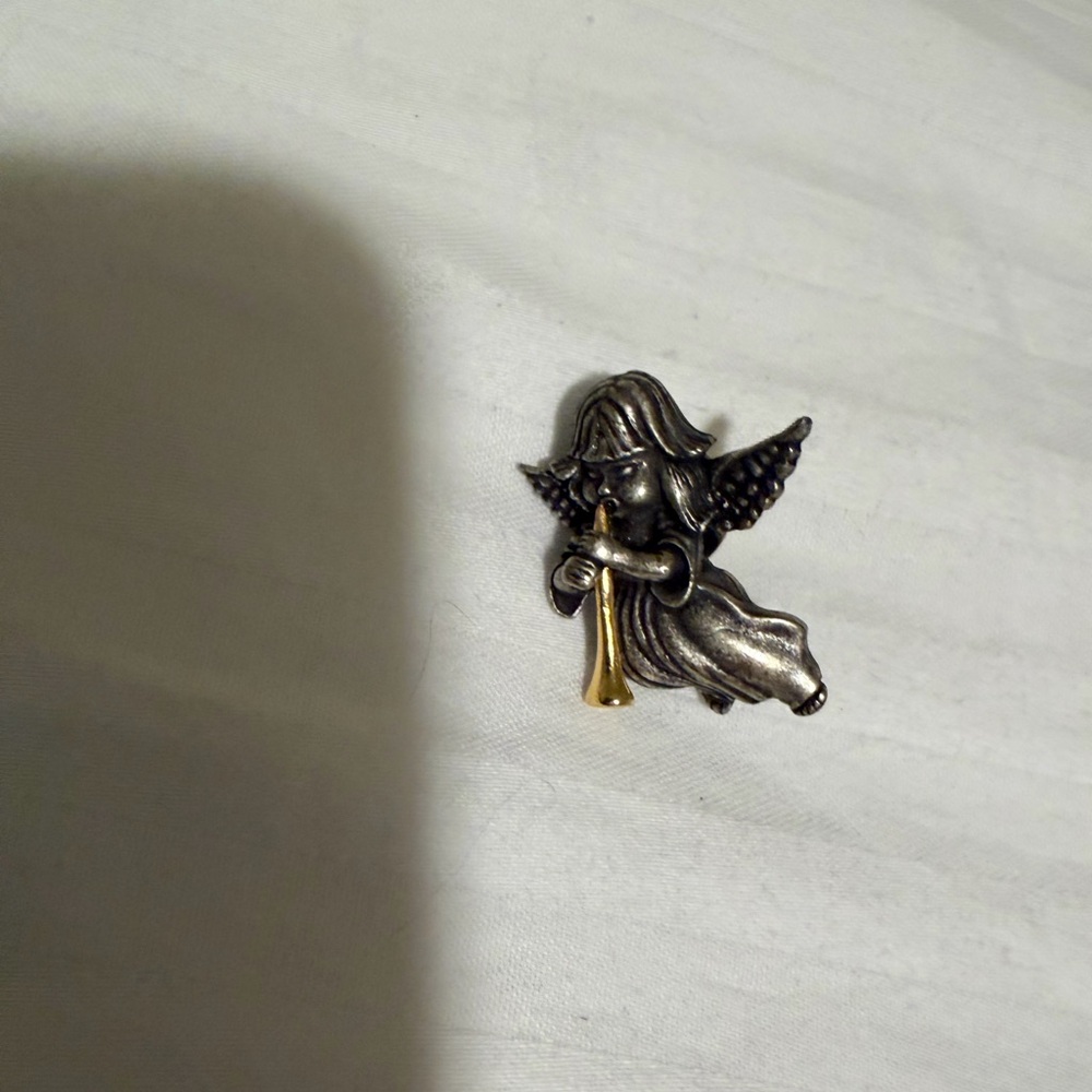 Angel Pin Brooch in Silver with Gold Horn